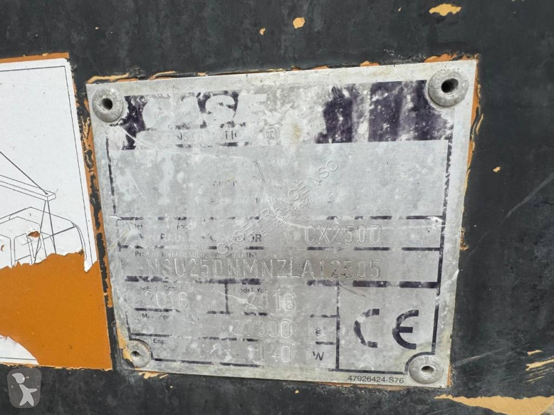 Escavadora Case 250 D