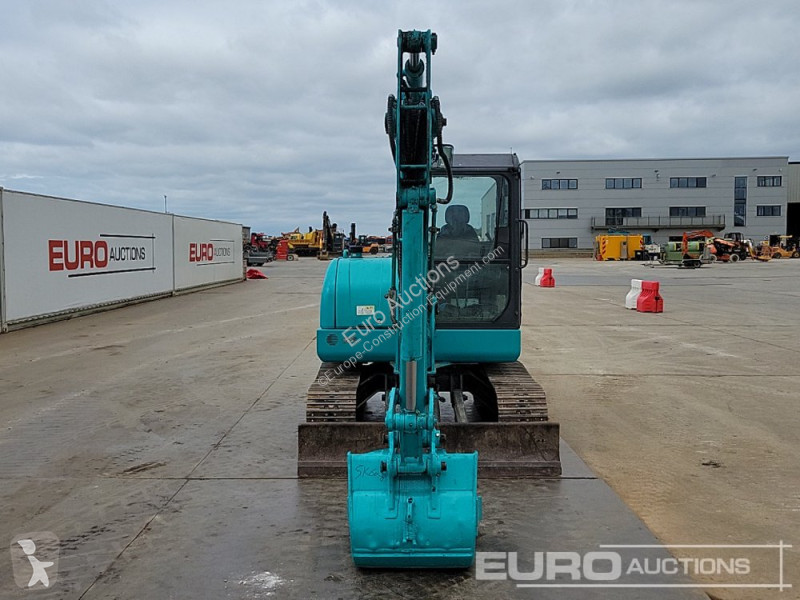 Escavadora Kobelco -8