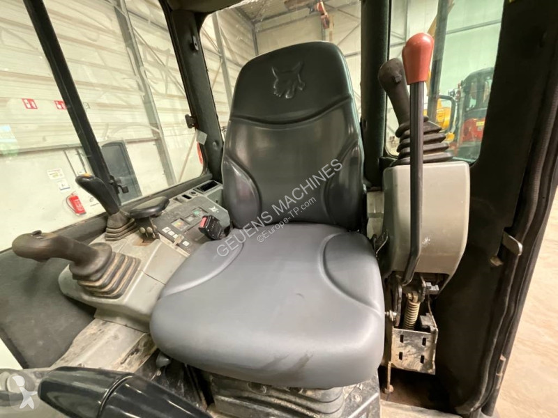 Escavadora Bobcat E 50 EM