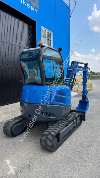 Escavadora Rippa R32 PRO