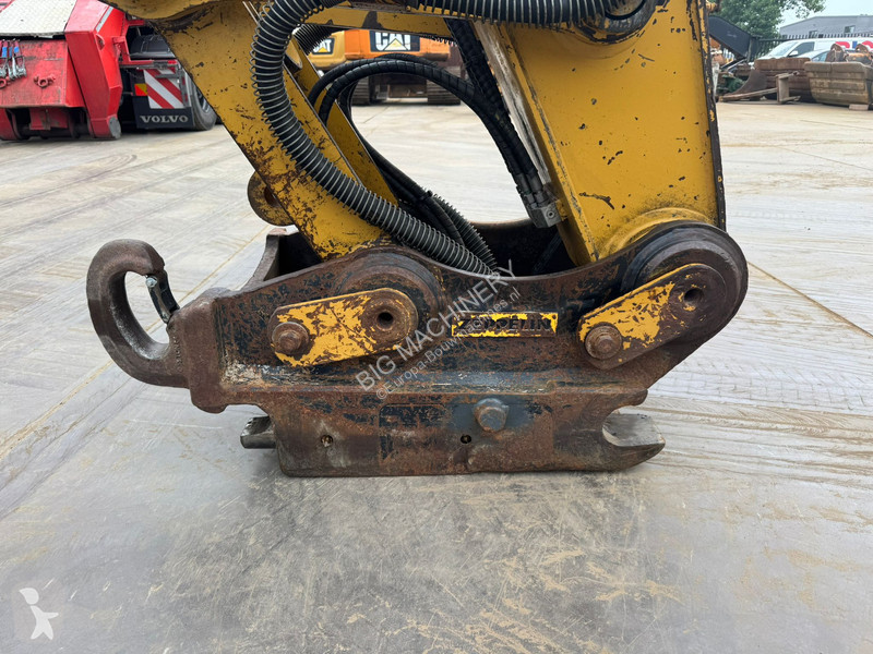 Excavator Caterpillar LN
