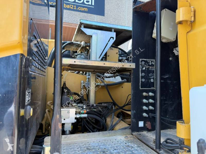 Escavatore Caterpillar D