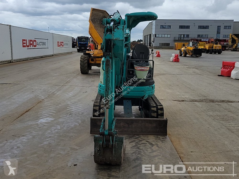 جرافة Yanmar B2U