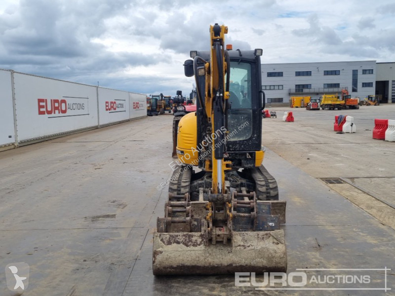 جرافة JCB 8026 CTS