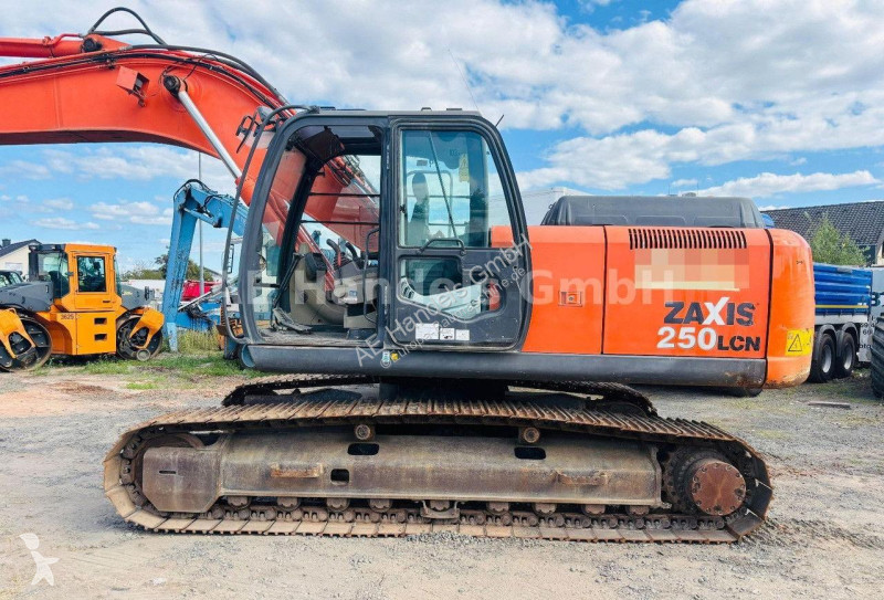 Skovl Hitachi