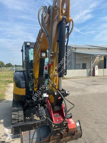 Escavadora Sany SY26U