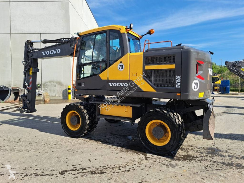 Escavatore Volvo E