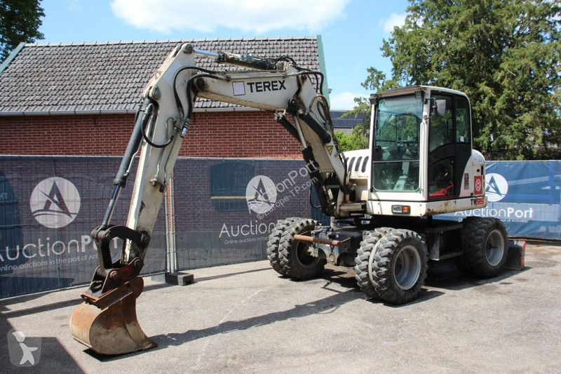 Excavator Terex