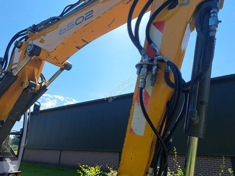 Escavatore Neuson 6502