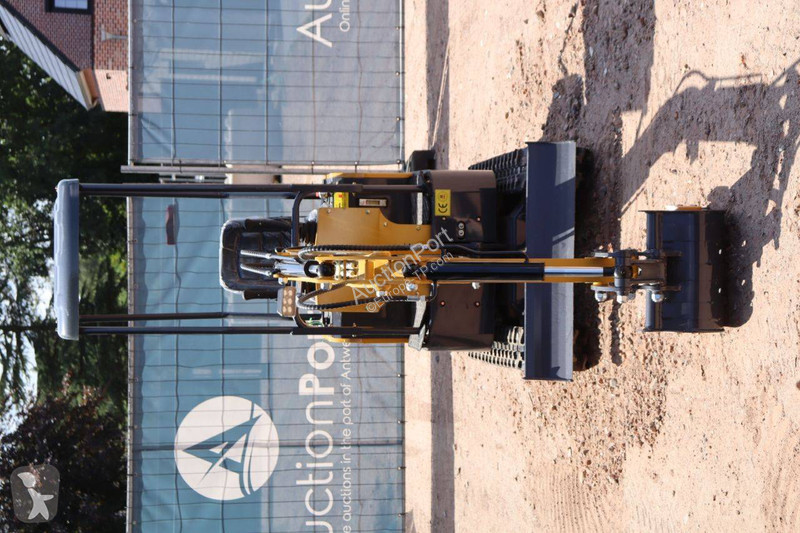 Escavadora  YFE12