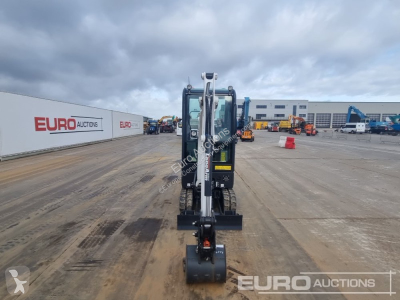 Lopatový nakládač Bobcat E19