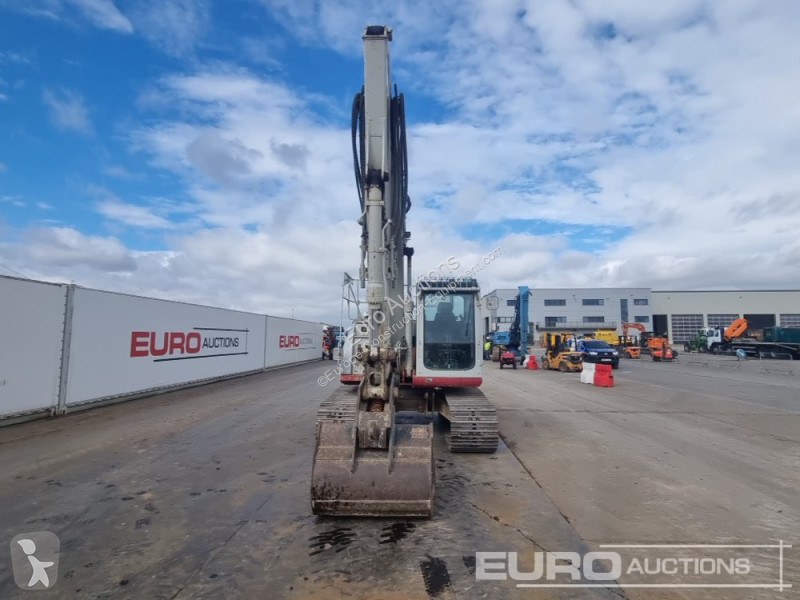 جرافة Takeuchi TB2150R