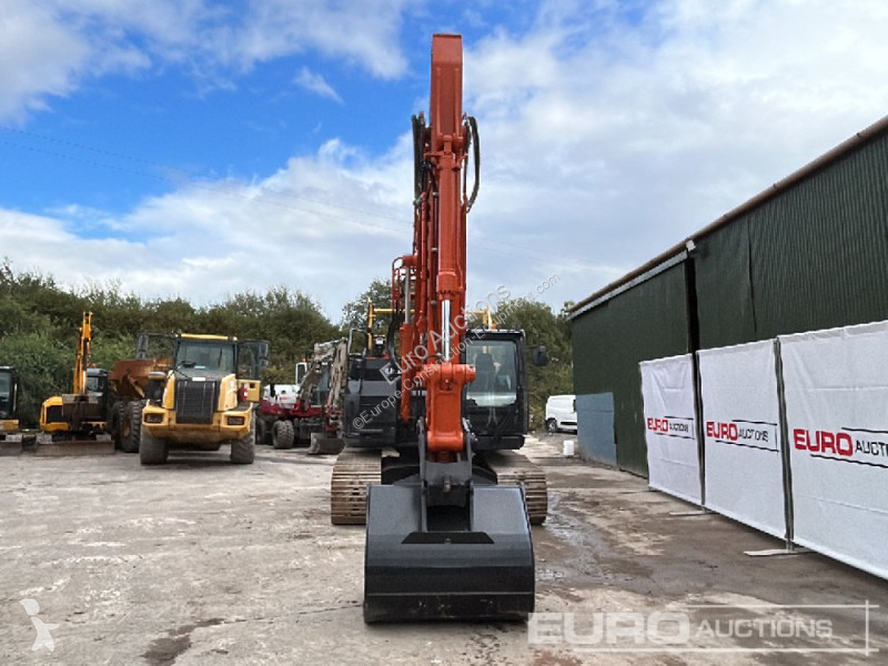 Excavadora Hitachi -7