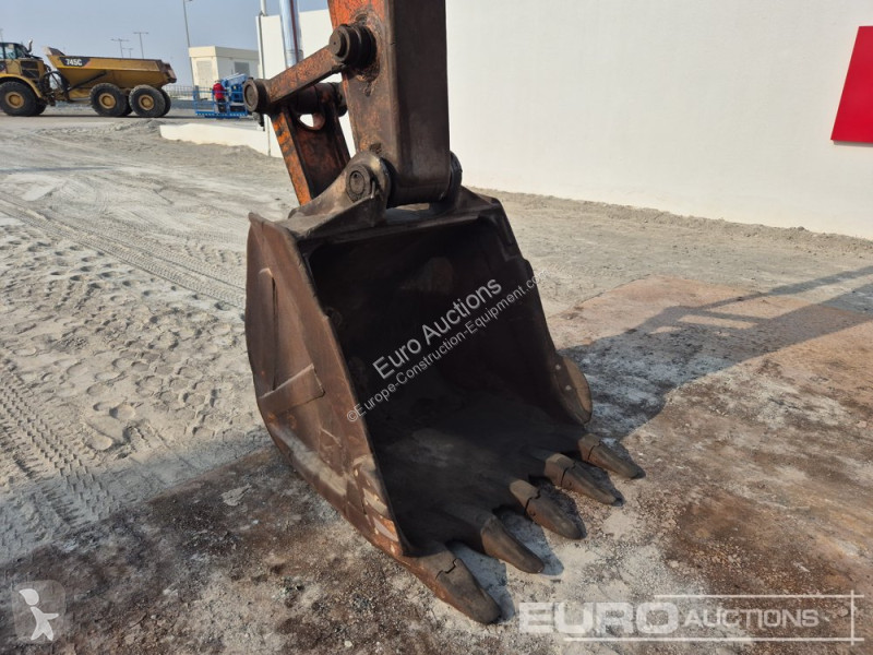 Escavadora Hitachi