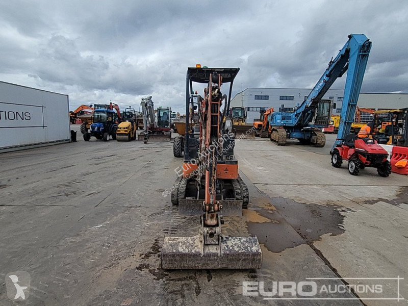 جرافة Hitachi ZX19U-6 YLR