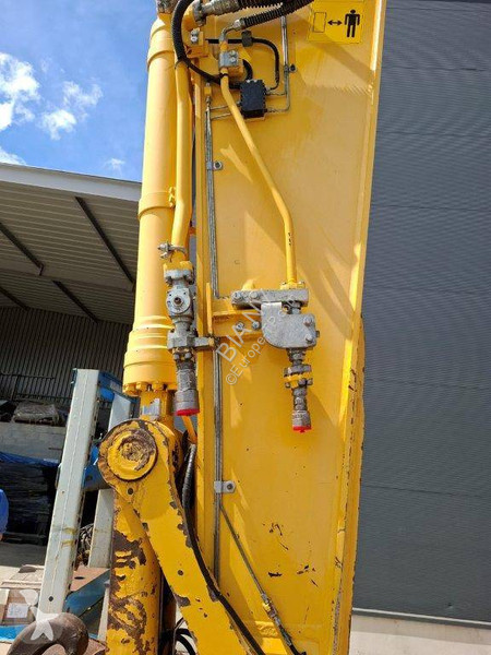 Escavadora Komatsu