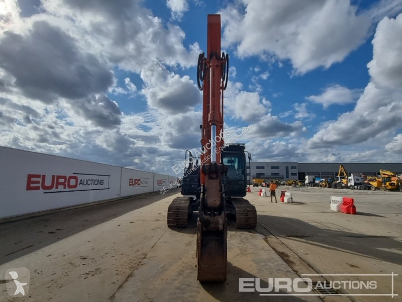 Escavadora Hitachi -6