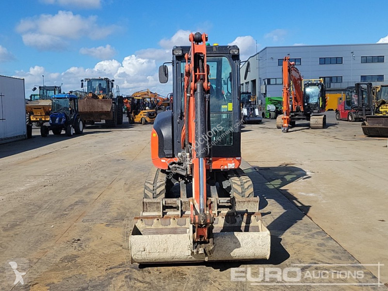 Excavadora Kubota U27-4