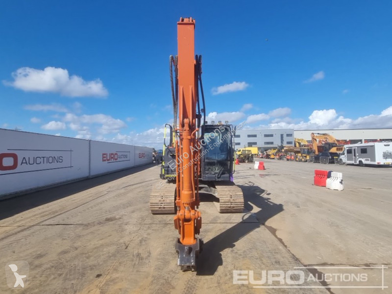Excavadora Hitachi -7