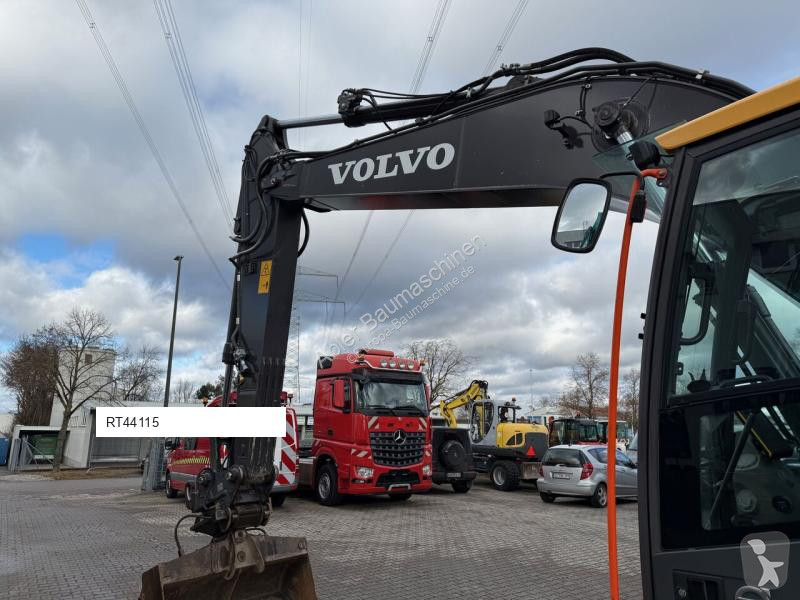 Excavadora Volvo EC220 EL