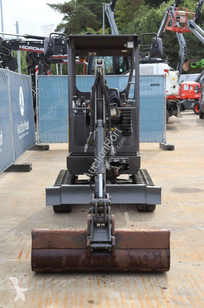 Graafmachine Volvo EC18D