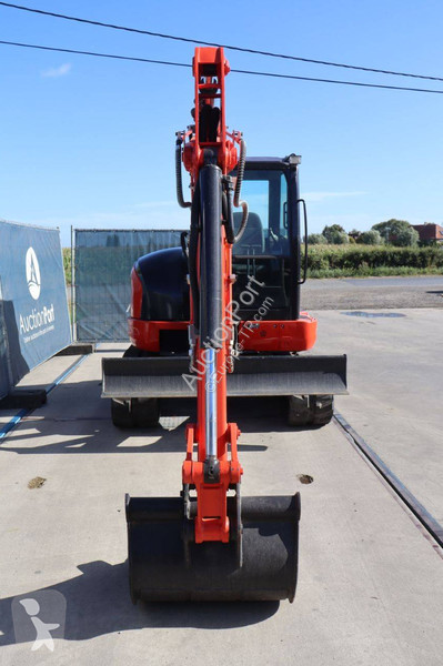 Excavadora Kubota KX155-5