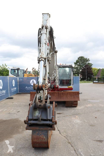 جرافة Takeuchi TB2150