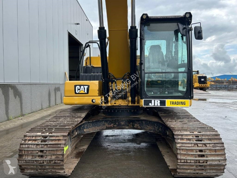 Excavator Caterpillar 320