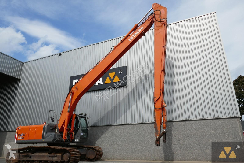 Lopatový nakládač Hitachi Long reach