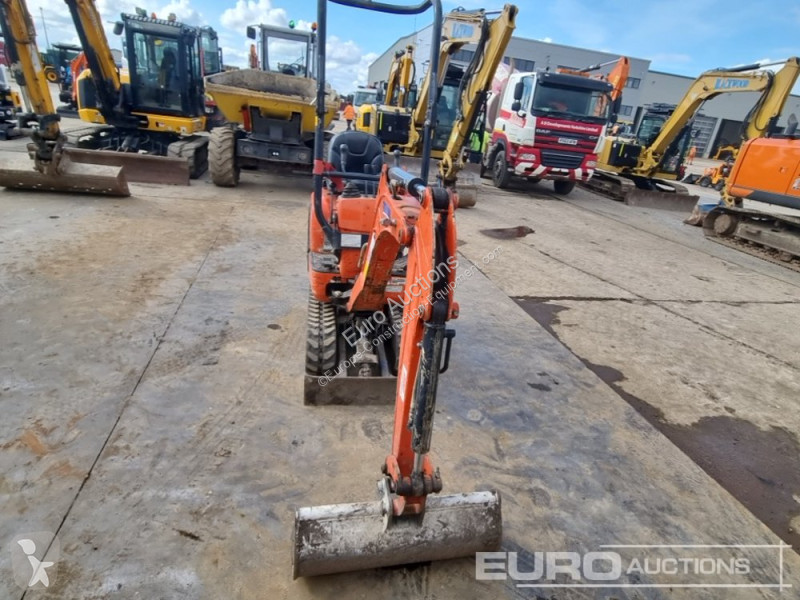 Lopatový nakládač Kubota K008-3