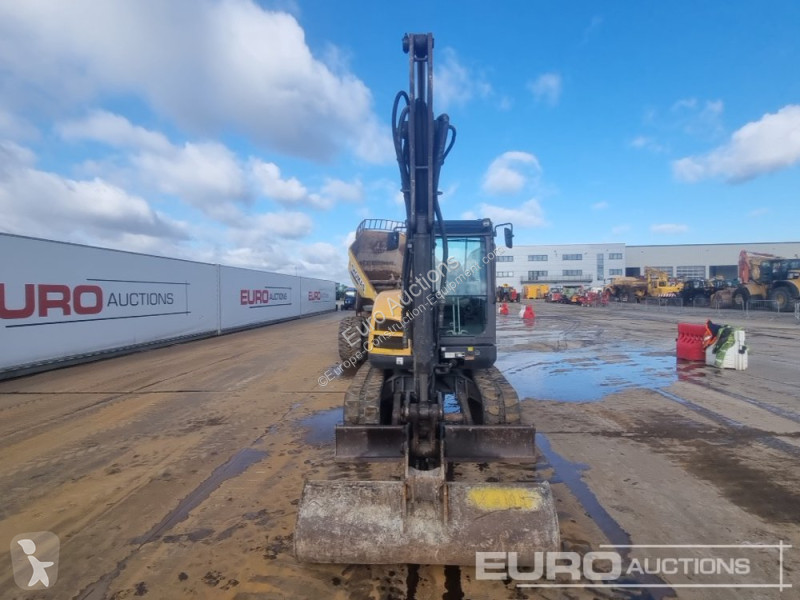 Lopatový nakládač Volvo ECR50D