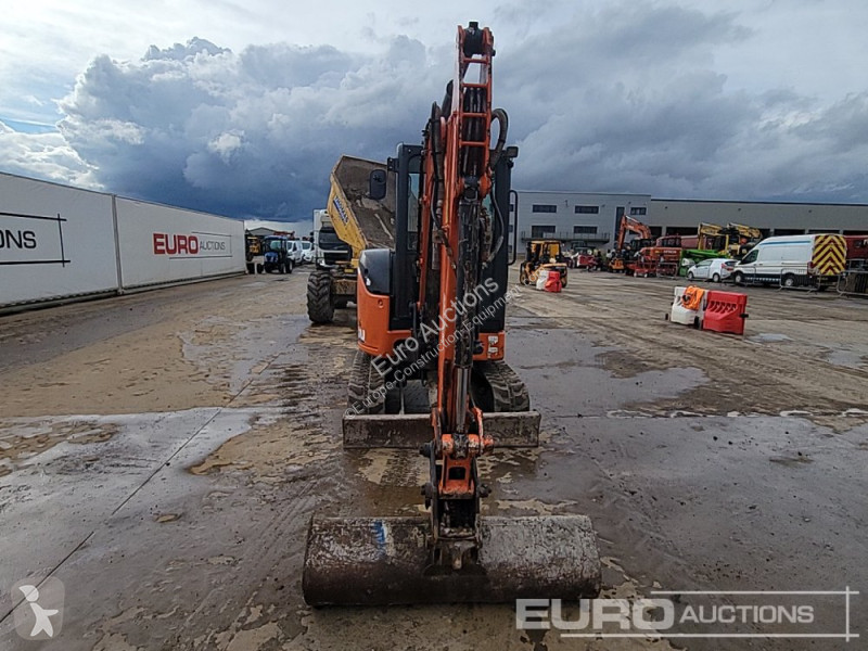 Lopatový nakládač Hitachi ZX26U-6 CR