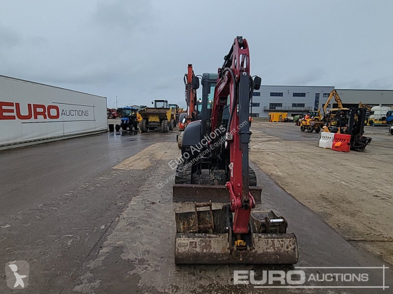 Lopatový nakládač Yanmar SV26