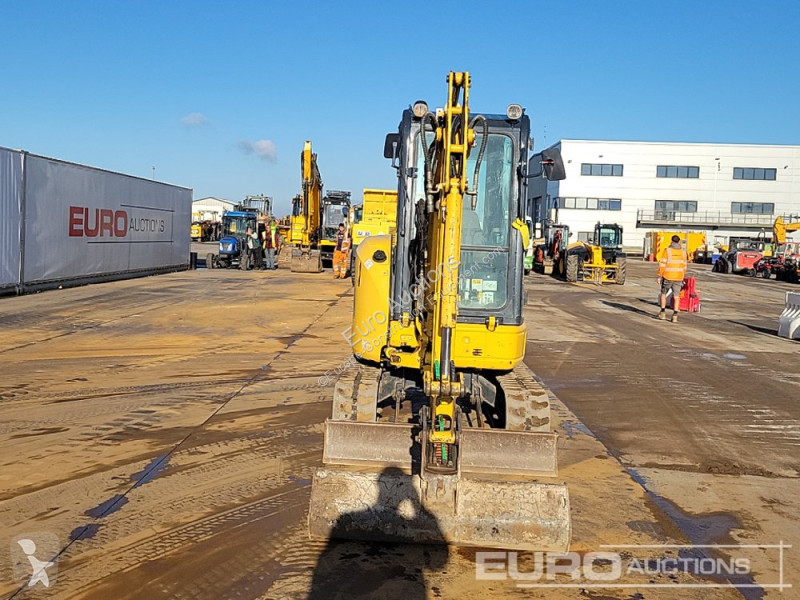 Lopatový nakládač Komatsu PC26MR-3