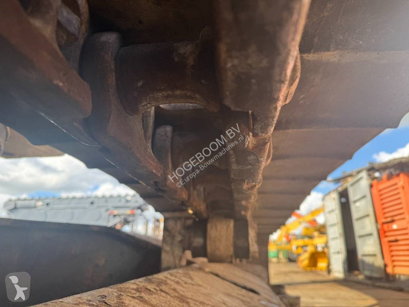 Escavadora Caterpillar