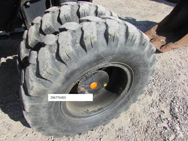 جرافة Hitachi 140 W-3 Mobilbagger 43.000 EUR /...