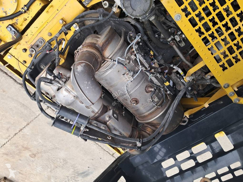 جرافة Komatsu HB365LC-3 Hybrid