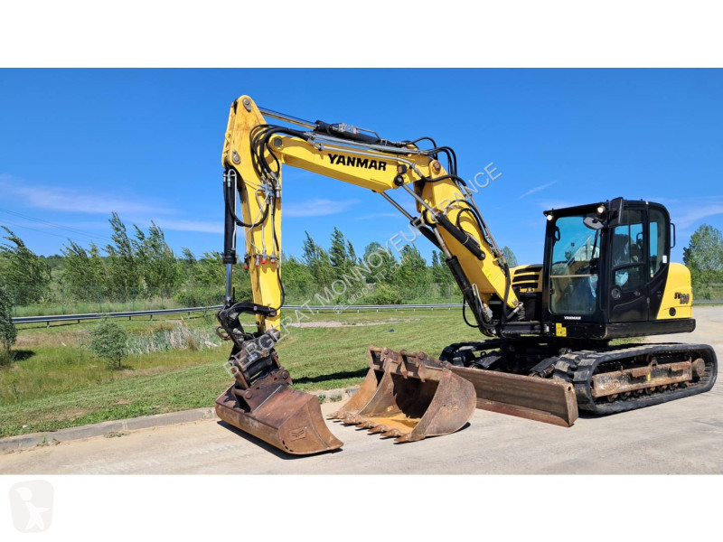جرافة Yanmar SV120