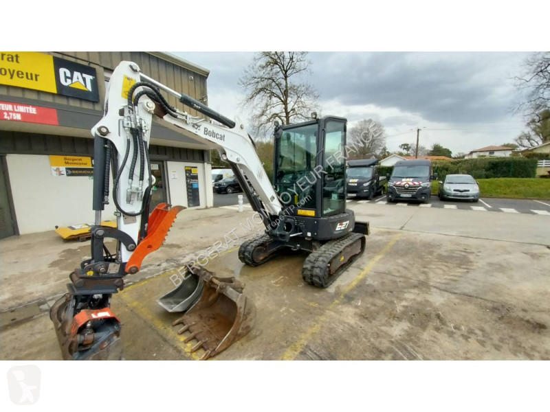 Excavator Bobcat E27