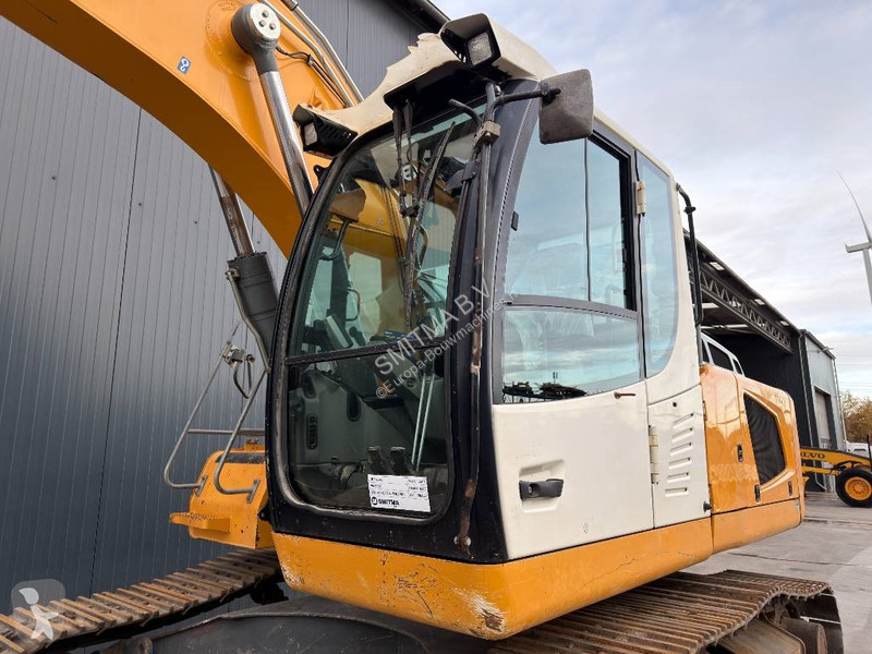 جرافة Liebherr R922 SLC
