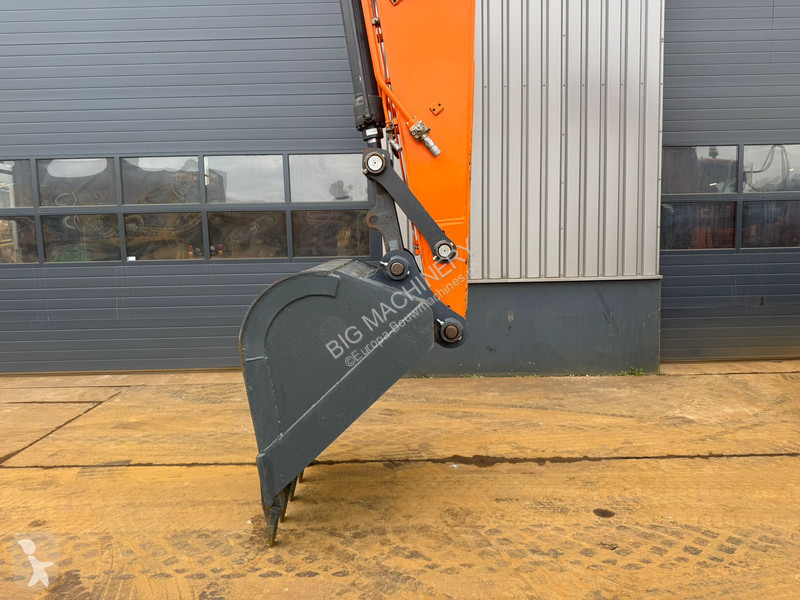 Rýpadlo Doosan 7