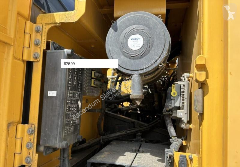 Lopatový nakládač Volvo EC220EL