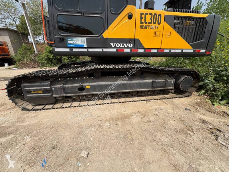 جرافة Volvo EC300