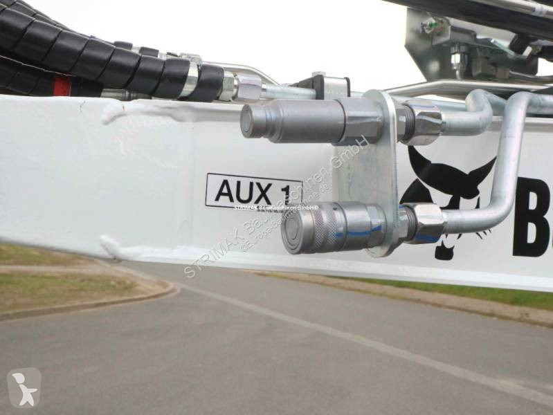 Lopatový nakládač Bobcat E 27z