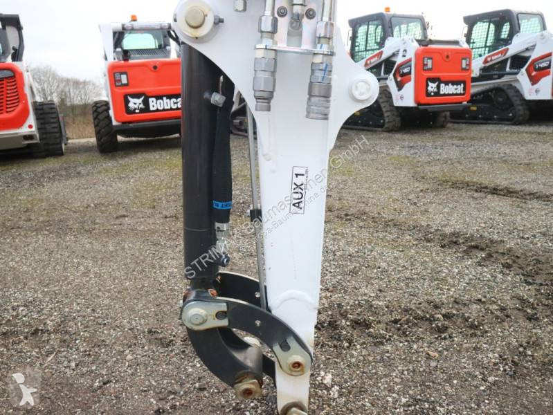 Lopatový nakládač Bobcat E19 R2