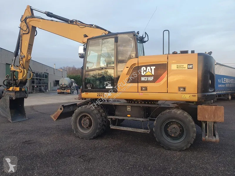 Rýpadlo Caterpillar F - mobile excavator -...