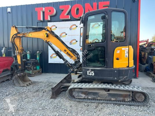 Lopatový nakládač Bobcat e35 cabine à 23500 € ht