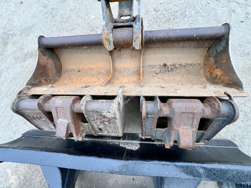 Lopatový nakládač Komatsu MR-3 Mini-pelle 3,5T