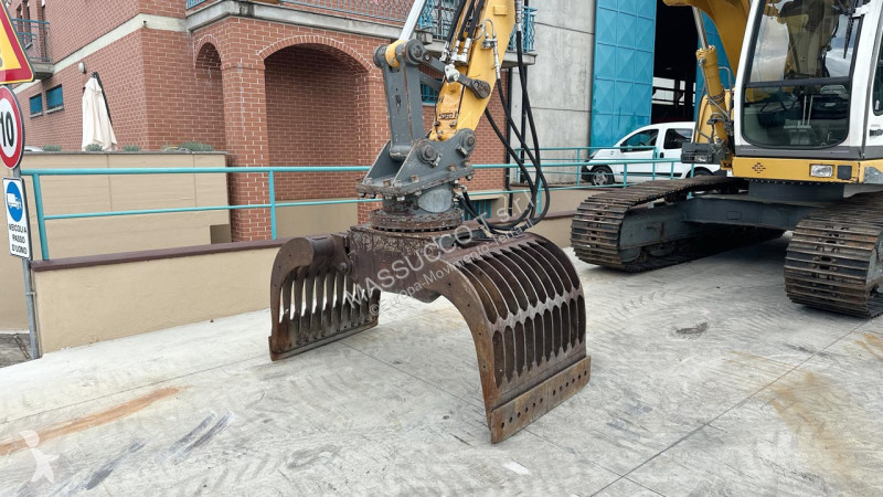 جرافة Liebherr R317