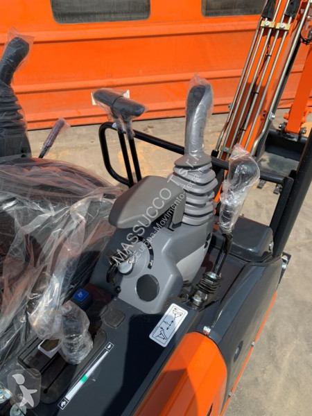Rýpadlo Hitachi ZX19U-6